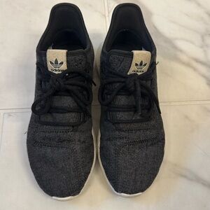 Adidas Tubular Sneakers